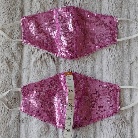 LAST SET Raspberry sparkle 2-pack face mask set - Picture 4 of 5